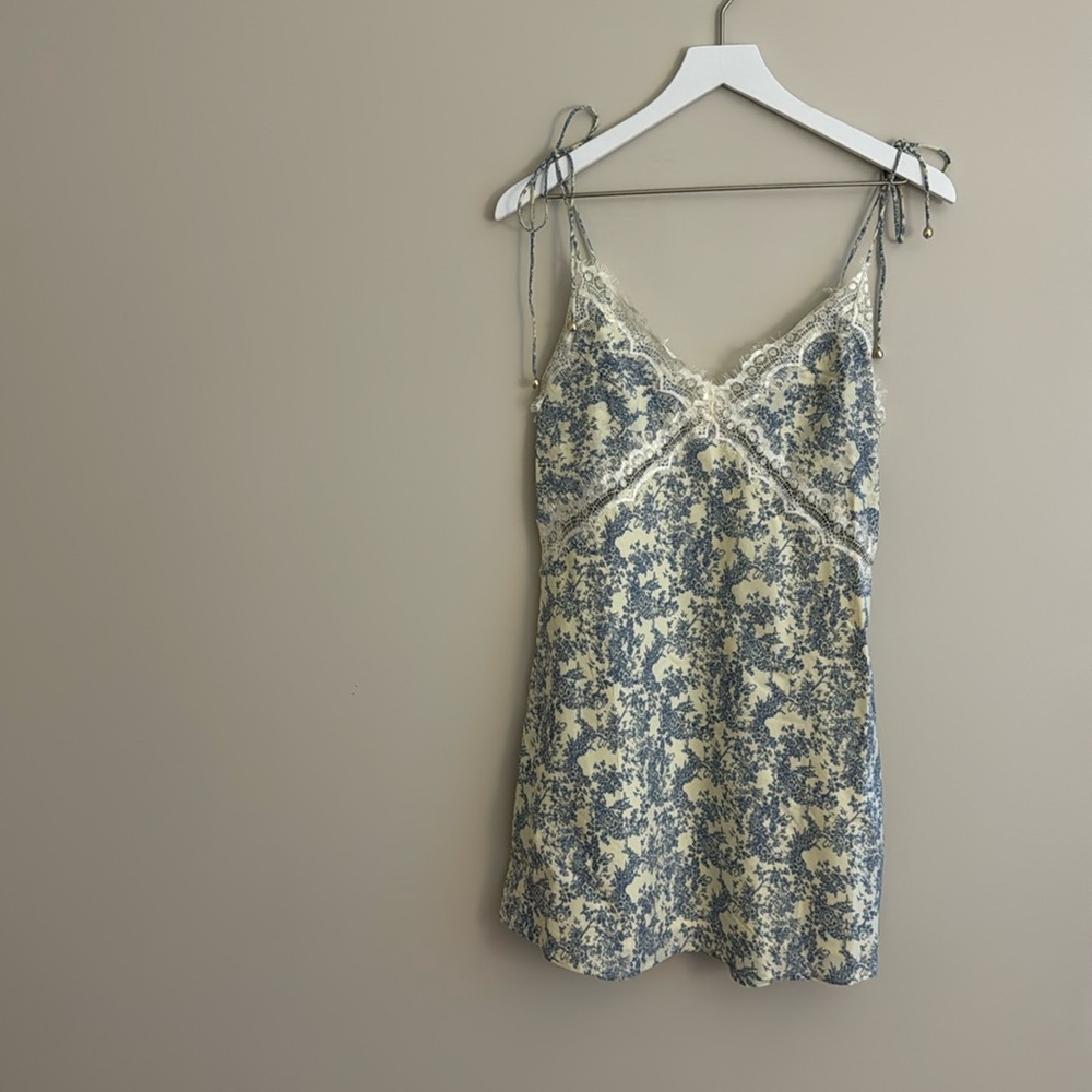 Mini Dress. Size Small Worn Only Once!! - image 1